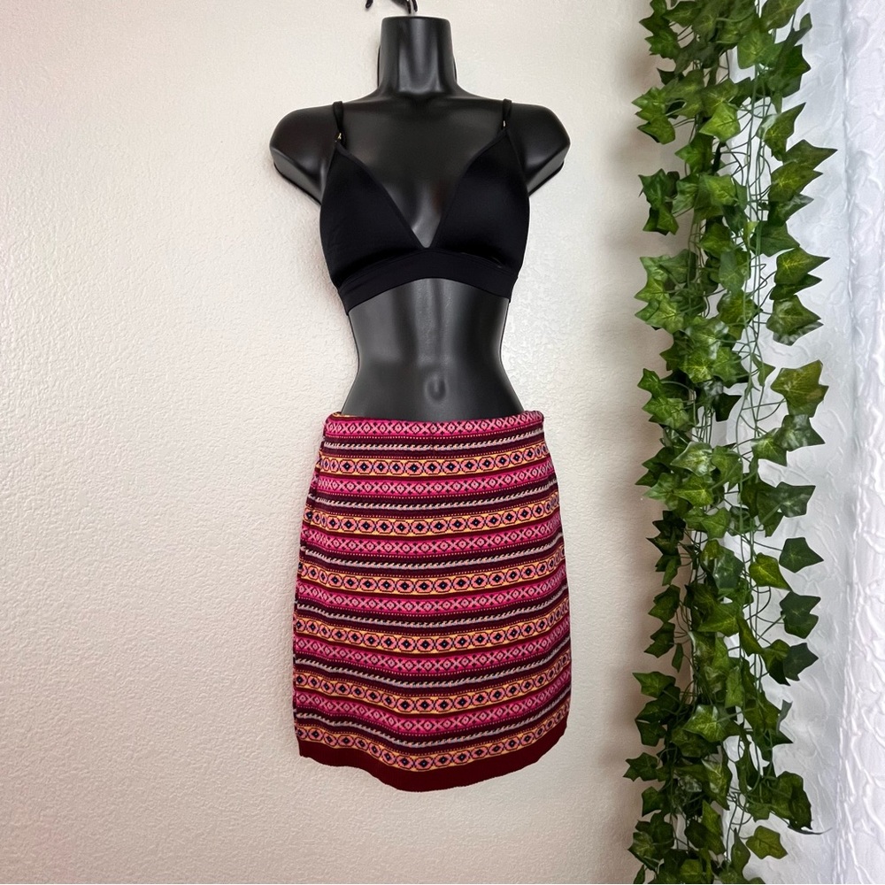 Boohoo Pink Tribal Mini Bodycon Sweater Skirt
